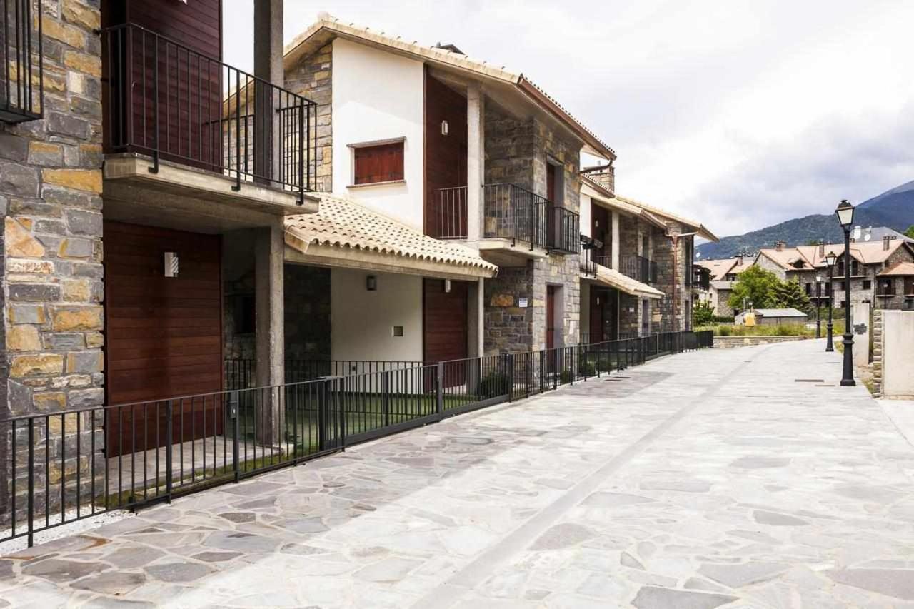 Casa Rural Biescas Chalet de montaña en el Pirineo Villa Gavín Exterior foto