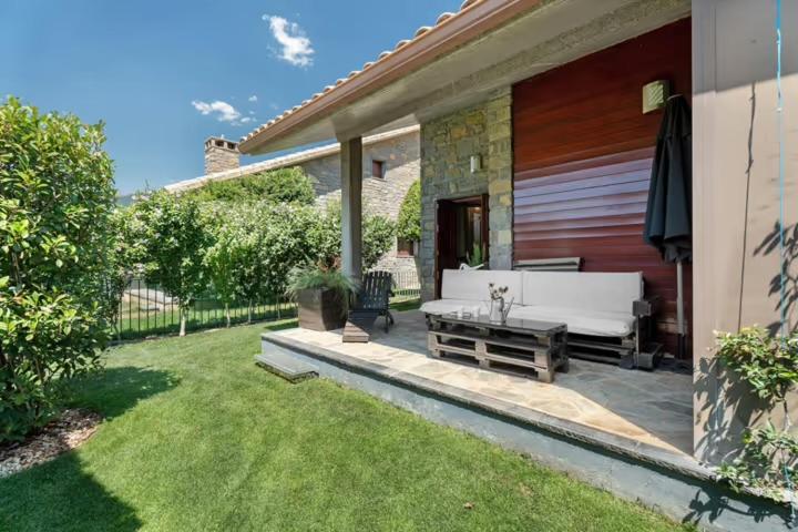 Casa Rural Biescas Chalet de montaña en el Pirineo Villa Gavín Exterior foto